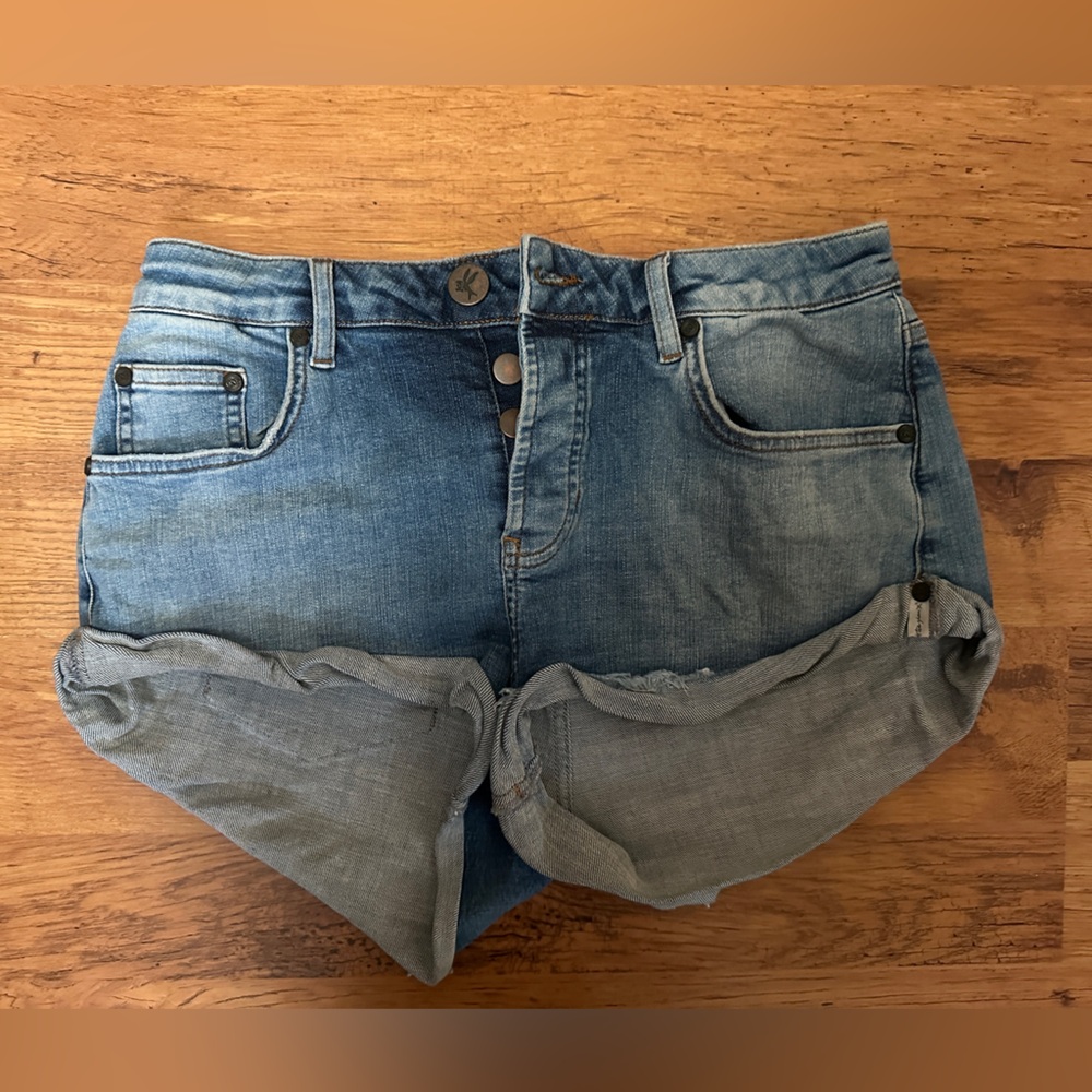 One teaspoon shorts